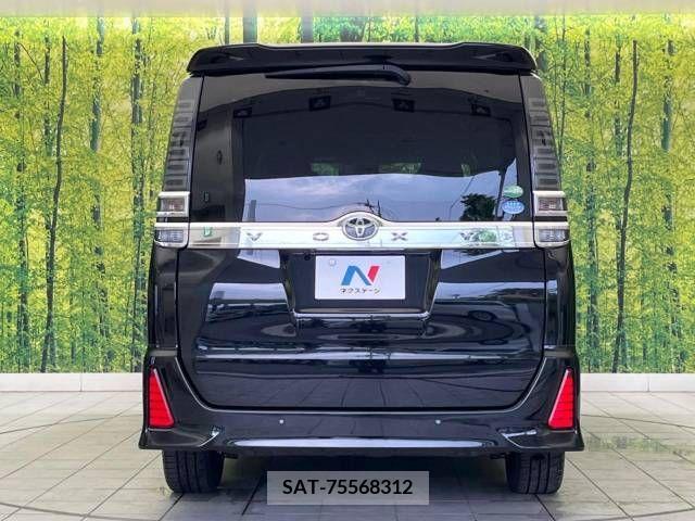 Toyota VOXY 2019-07 332429-15