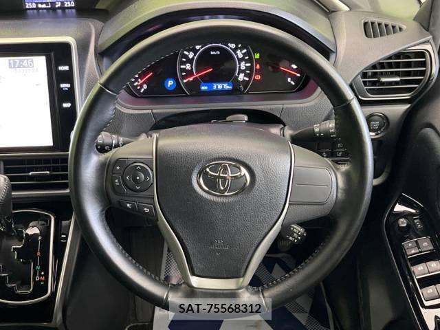 Toyota VOXY 2019-07 332429-11