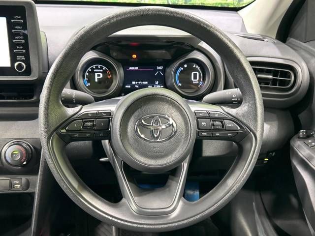 Toyota YARIS CROSS 2023-03 194863-11