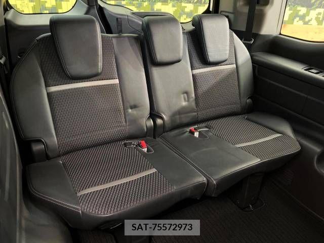 Honda e 2016-09 210681-11
