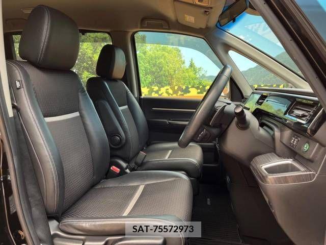 Honda e 2016-09 210681-9