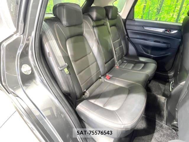 Mazda CX-5 2018-04 204146-9