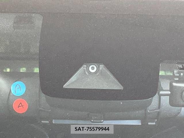 Toyota PRIUS PHV 2018-08 282544-4