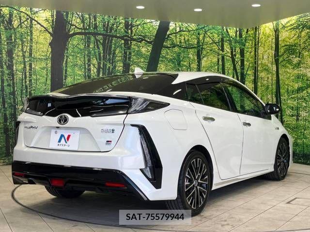 Toyota PRIUS PHV 2018-08 282544-17