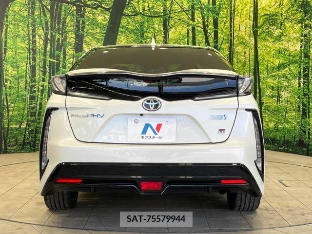 Toyota PRIUS PHV 2018-08 282544-15