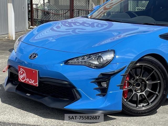 Toyota 86 2018-08 258572-1