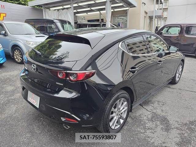 Mazda MAZDA3 2021-08 352344-21