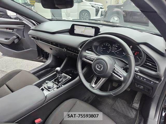 Mazda MAZDA3 2021-08 352344-24