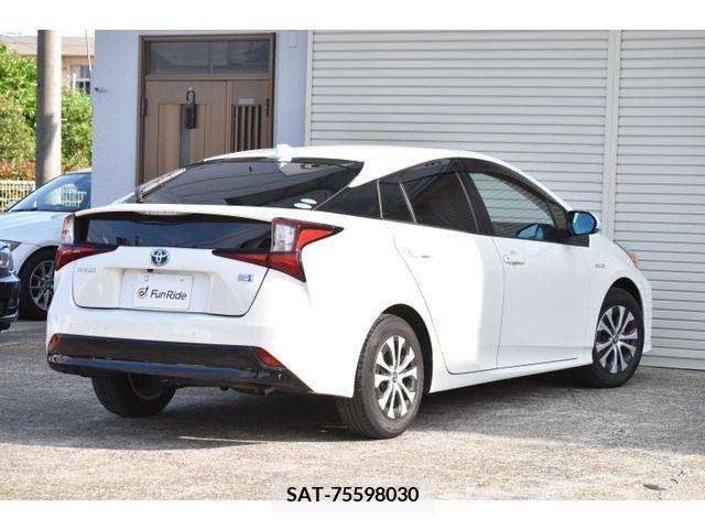Toyota PRIUS 2020-03 281703-6