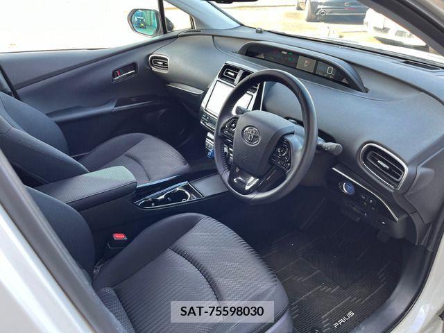Toyota PRIUS 2020-03 281703-11