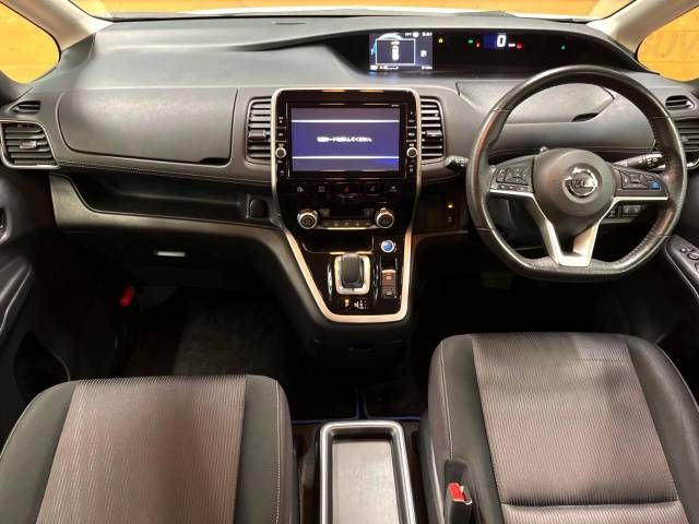 Nissan SERENA 2018-12 195947-1