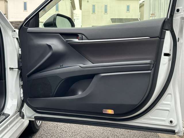 Toyota CAMRY HYBRID 2018-08 183535-7