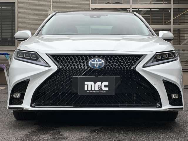 Toyota CAMRY HYBRID 2018-08 183535-5