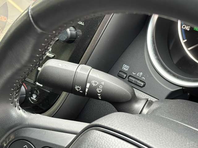 Toyota CAMRY HYBRID 2018-08 183535-18