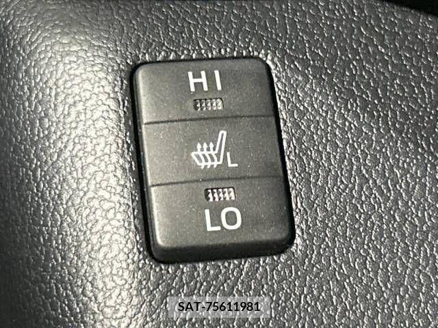 Toyota PRIUS 2018-11 281919-6
