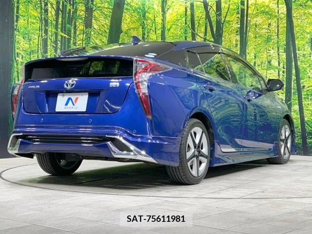 Toyota PRIUS 2018-11 281919-17
