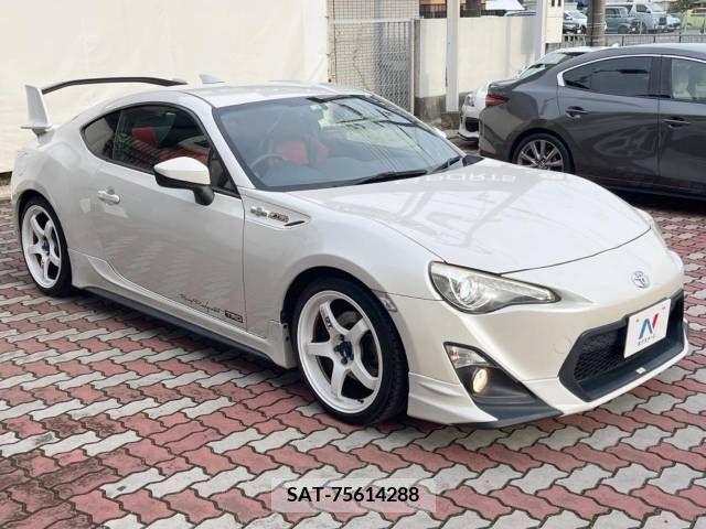 Toyota 86 2013-06 321138-16