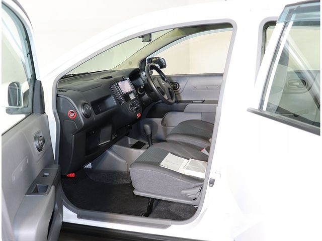 Nissan AD VAN 2015-11 193894-11