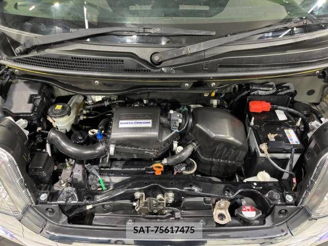 Honda N BOX CUSTOM 2017-02 211762-18