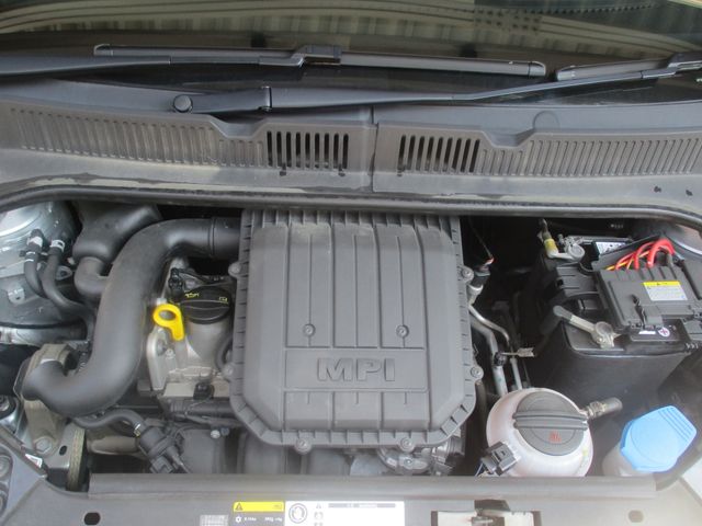 VolksWagen UP! 2013-08 6574-24
