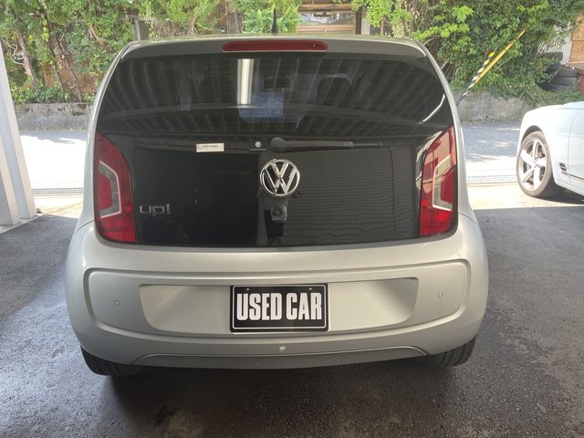 VolksWagen UP! 2013-08 6574-3