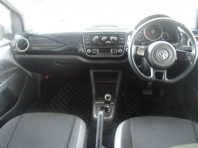 VolksWagen UP! 2013-08 6574-9
