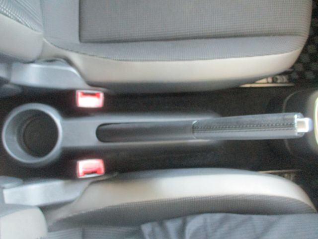 VolksWagen UP! 2013-08 6574-15