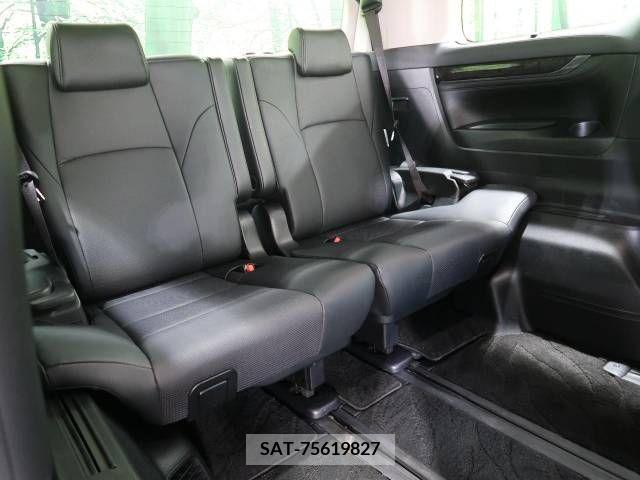 Toyota VELLFIRE 2019-03 209432-13