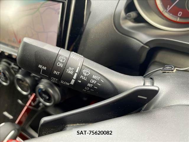 Suzuki SWIFT 2018-04 376477-16
