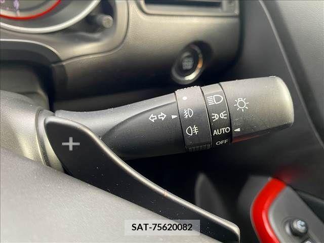 Suzuki SWIFT 2018-04 376477-17