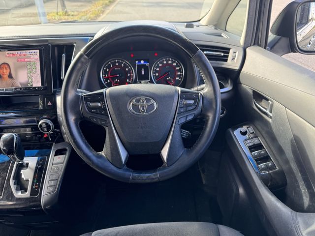 Toyota ALPHARD 2018-03 181625-13