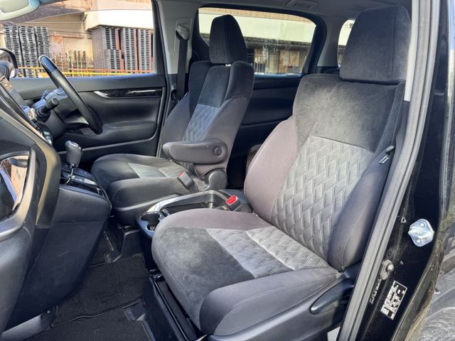Toyota ALPHARD 2018-03 181625-10