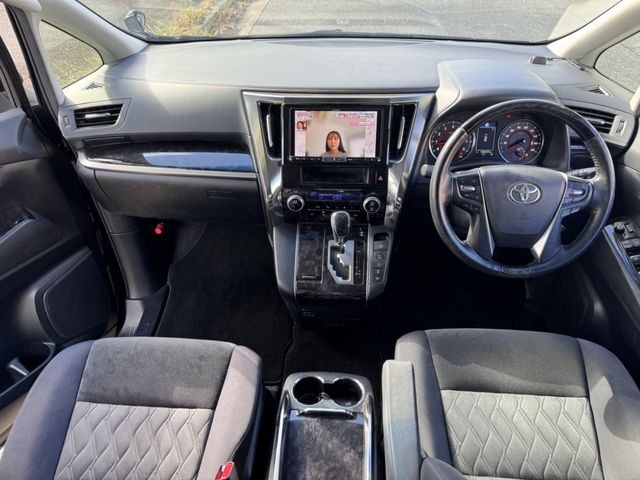 Toyota ALPHARD 2018-03 181625-12