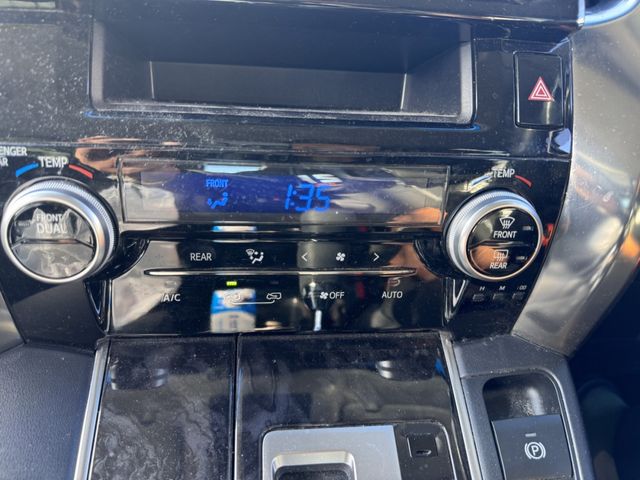 Toyota ALPHARD 2018-03 181625-16