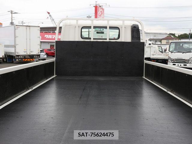 Hino DUTRO 2017-02 320419-12