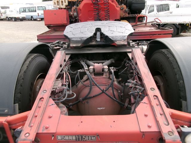 Isuzu GIGA 2013-03 14049-28