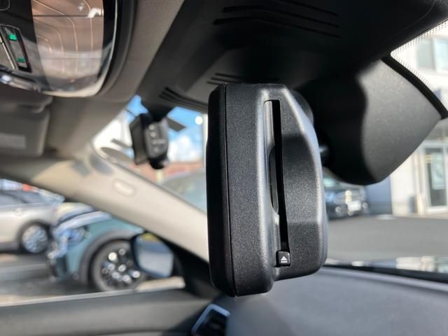 Bmw 3 SERIES 2019-09 18702-23