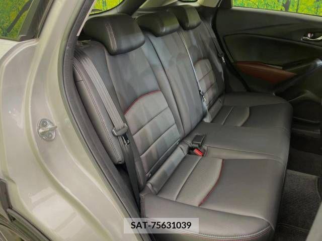 Mazda CX-3 2015-04 209975-9