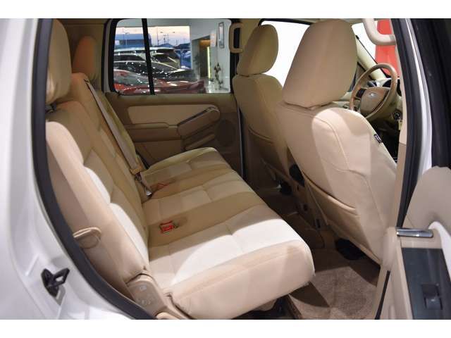 Ford EXPLORER 2010-06 13742-18