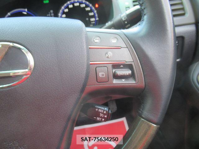 Lexus HS 2011-11 275389-19
