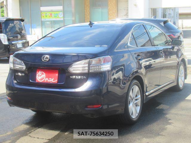 Lexus HS 2011-11 275389-2