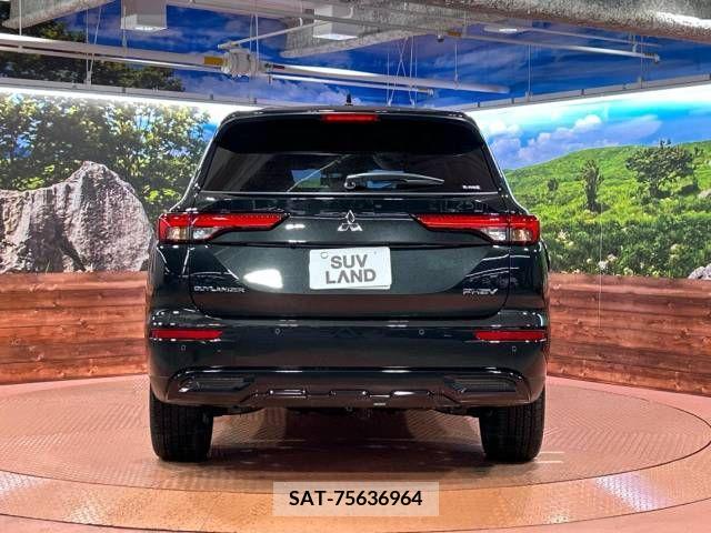 Mitsubishi OUTLANDER PHEV 2023-11 281118-7