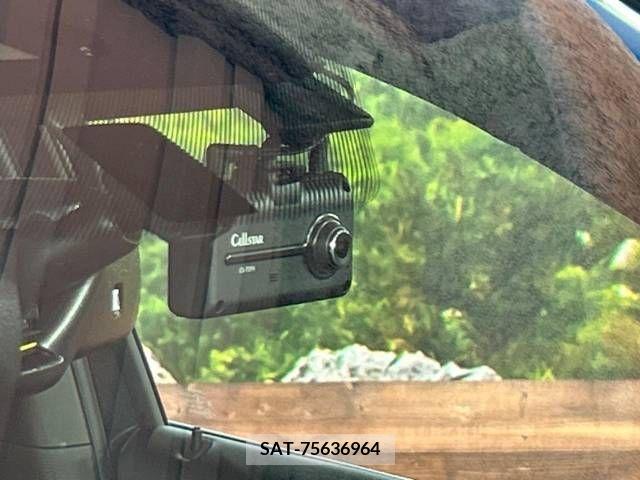 Mitsubishi OUTLANDER PHEV 2023-11 281118-12