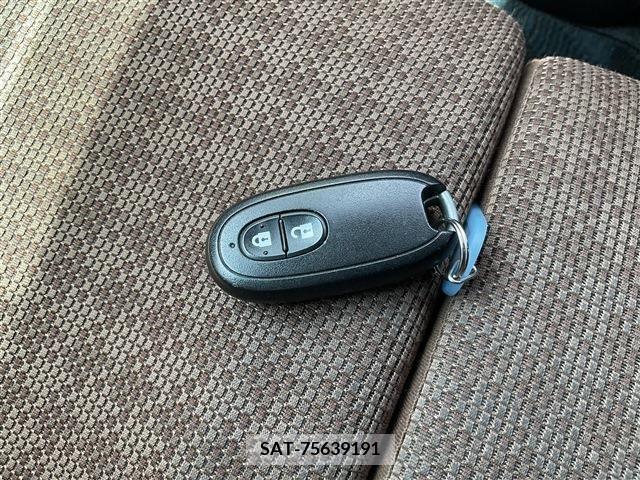 Nissan MOCO 2013-09 324585-14