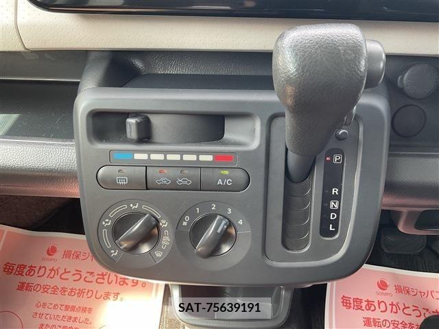 Nissan MOCO 2013-09 324585-5