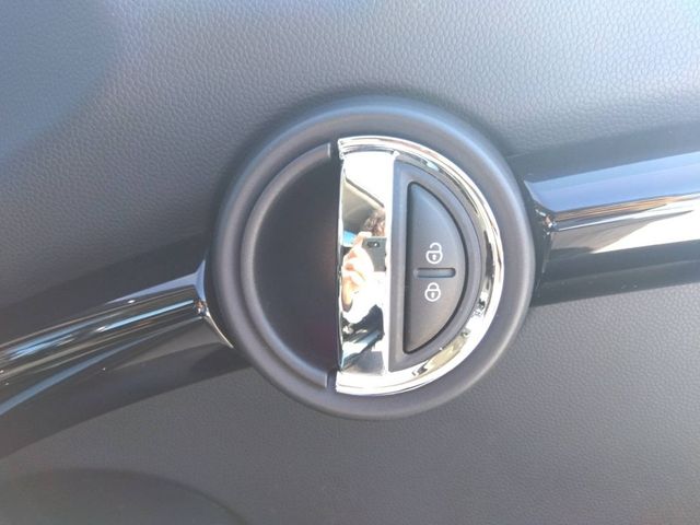 Bmw MINI 2018-10 24968-23