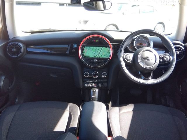 Bmw MINI 2018-10 24968-1