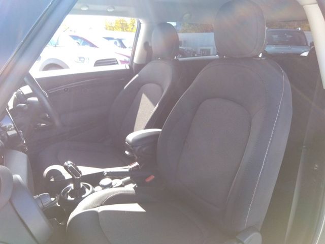 Bmw MINI 2018-10 24968-27
