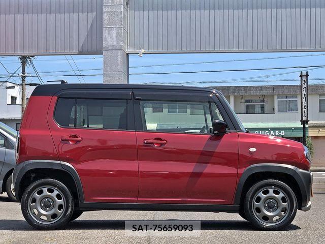 Suzuki HUSTLER 2018-03 379225-7