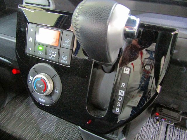 Daihatsu WAKE 2018-10 186141-19